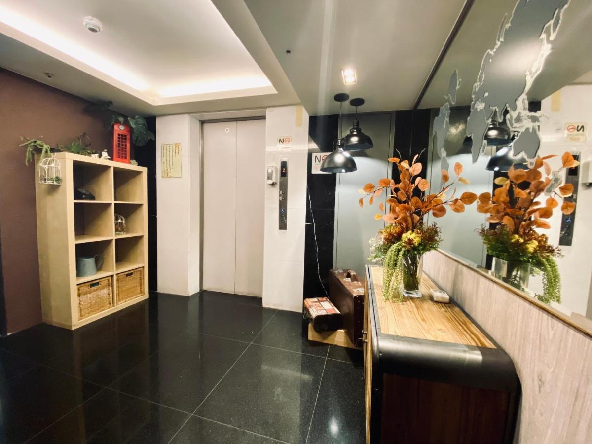 Burgary Hotel Taipei Extérieur photo