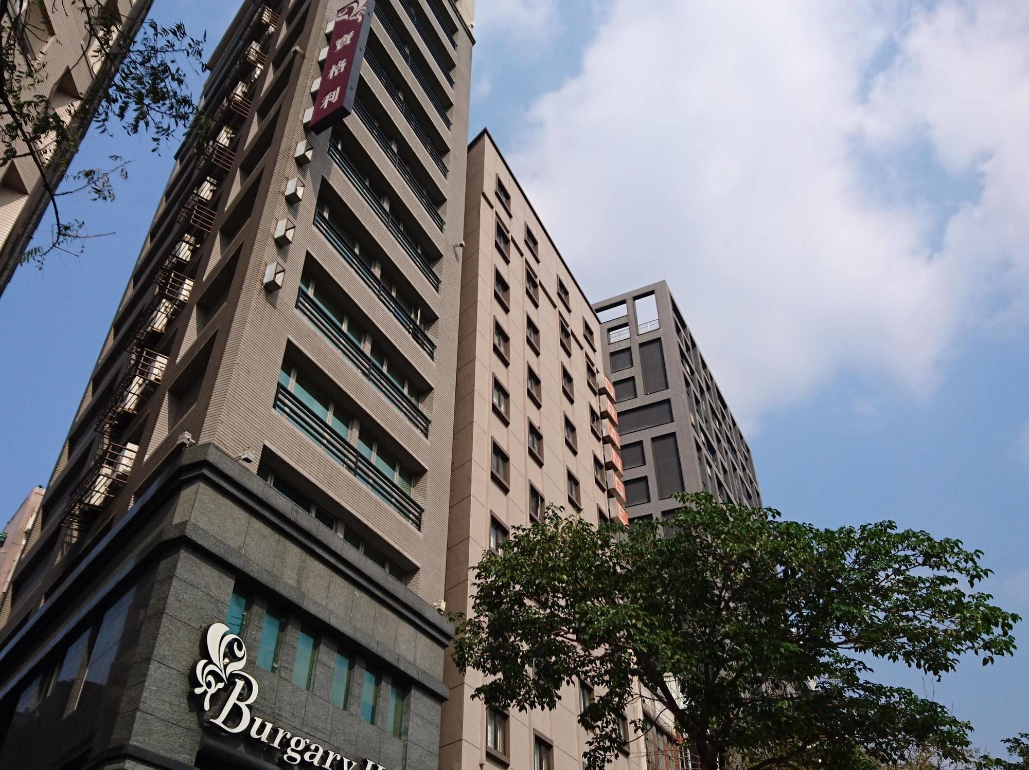 Burgary Hotel Taipei Extérieur photo